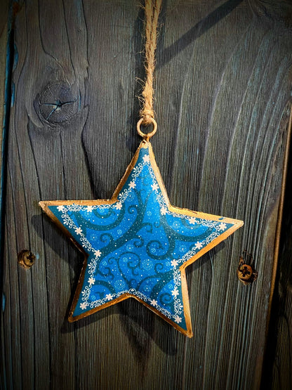 Metal Star with Winter Decoration