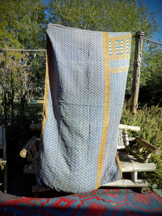 Kantha Throw 010